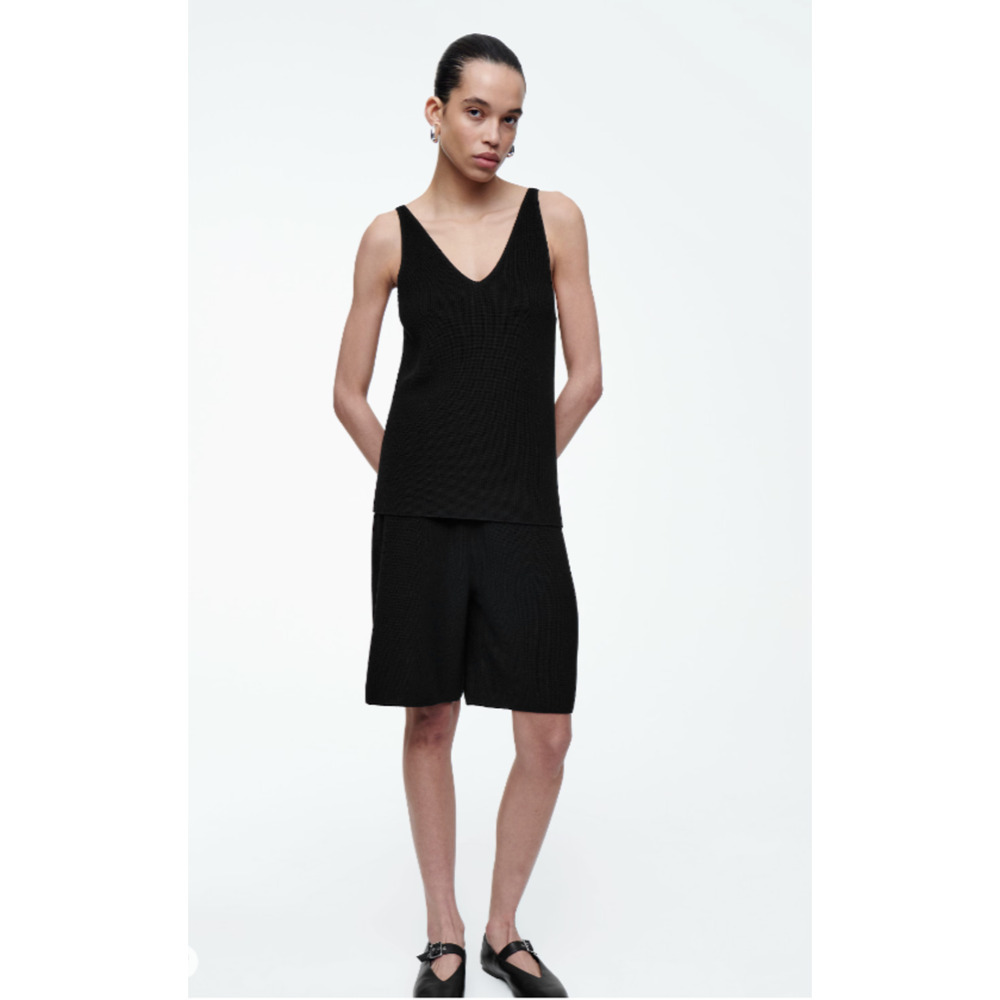 COS Womens Bermuda Shorts Black Cotton 28x12 High Rise Elastic Waist Comfort